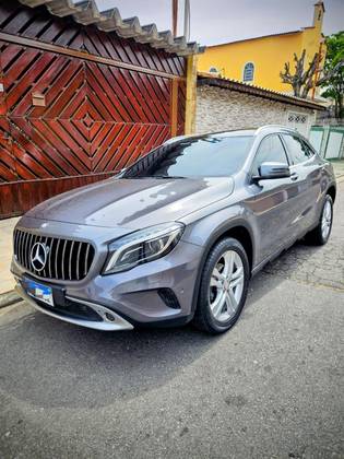 MERCEDES-BENZ GLA 200 1.6 CGI ENDURO 16V TURBO FLEX 4P AUTOMÁTICO